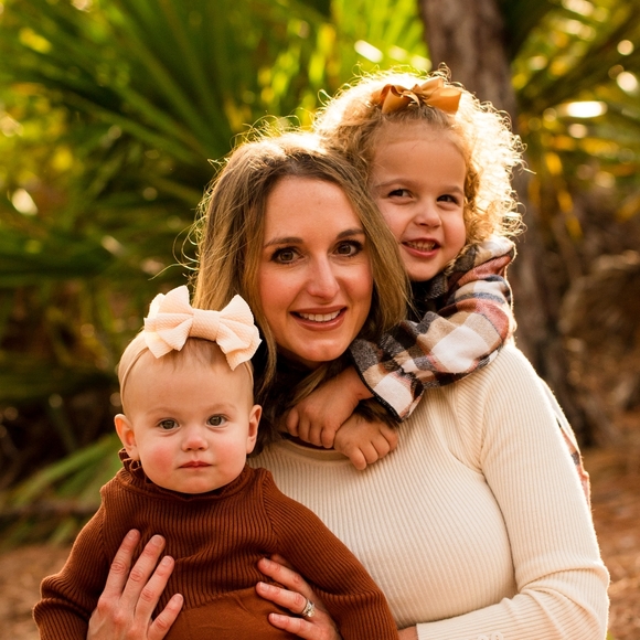 Meet your Posher, Holly - Picture 1 of 1